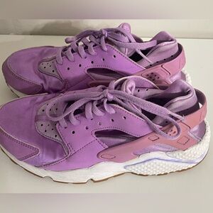 Nike Girls Purple Sneakers Size‎ 6